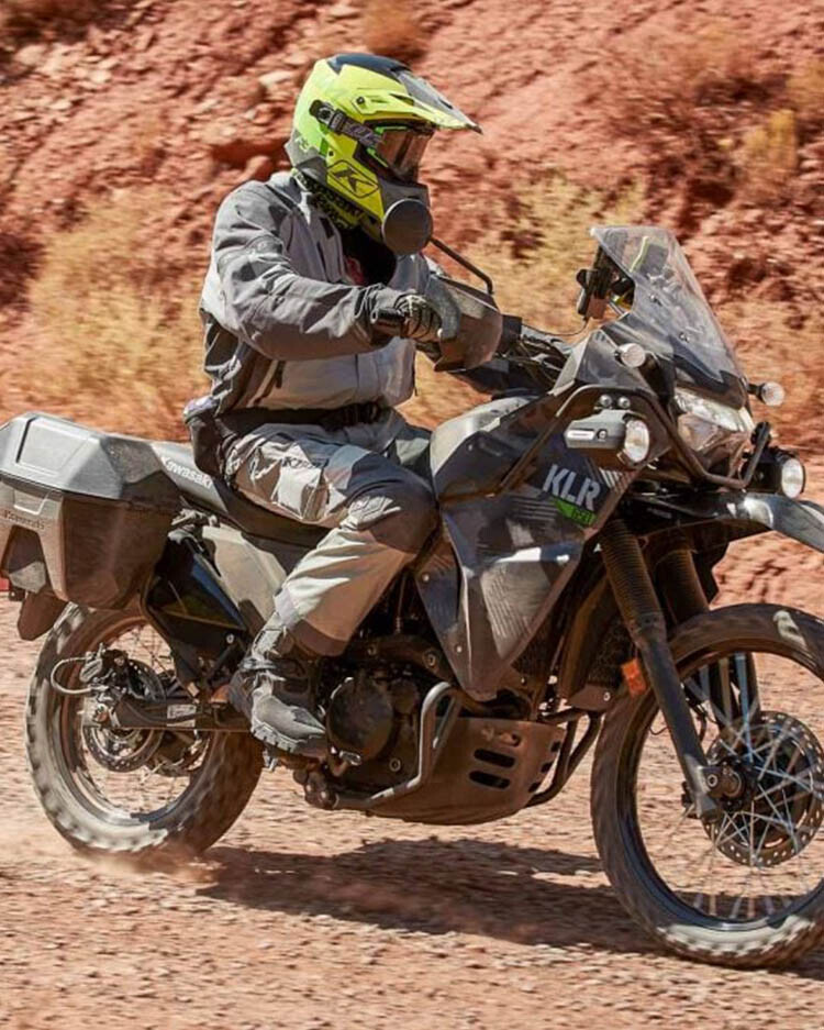 Devrim Sayın Anlatıyor: Motosiklette Doğru Oturuş