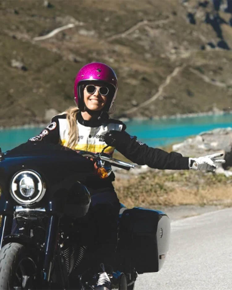 Devrim Sayın Anlatıyor: Motosiklette Yavaş Sürüş Nedir ve Nasıl Yapılır?